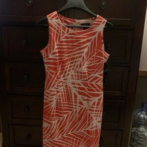 Sleeveless Orange and White Patterned Dress